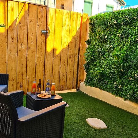 T2 Chambre Miroir Jardin Et Parking Prive Marsilia Exterior foto